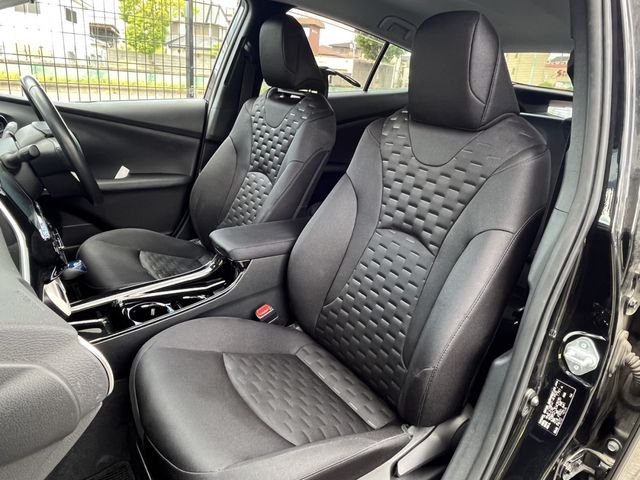 Toyota PRIUS PHV 2017-08 16746-17