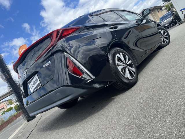Toyota PRIUS PHV 2017-08 16746-1
