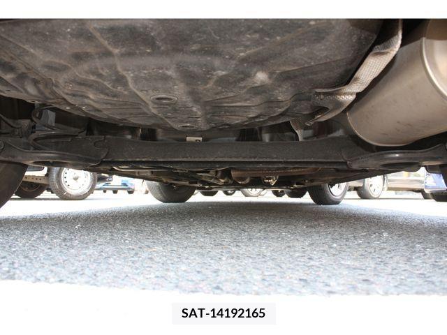 Nissan NOTE 2015-01 381098-9