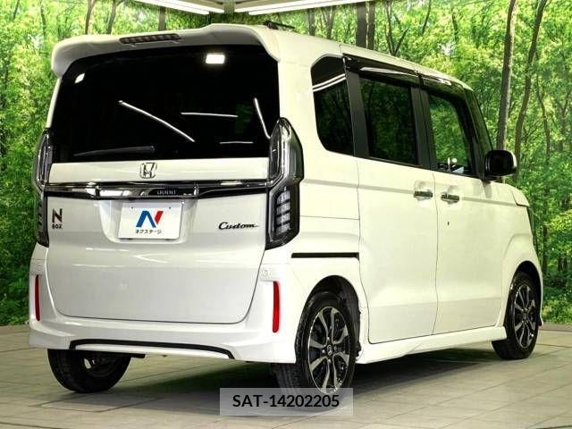 Honda N BOX CUSTOM 2018-08 306979-17