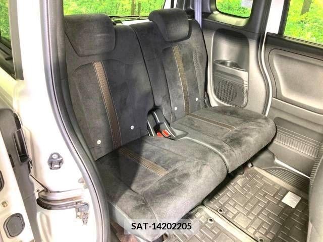 Honda N BOX CUSTOM 2018-08 306979-9
