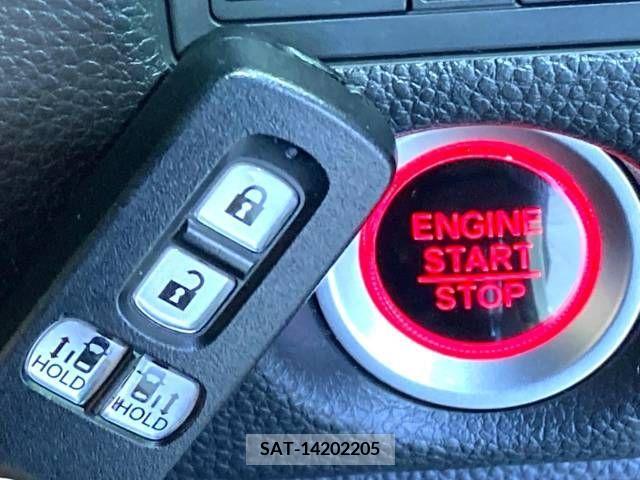 Honda N BOX CUSTOM 2018-08 306979-7