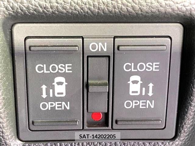 Honda N BOX CUSTOM 2018-08 306979-5