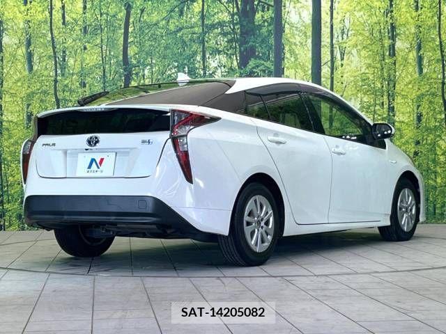 Toyota PRIUS 2017-10 282105-17
