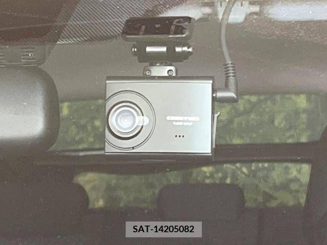 Toyota PRIUS 2017-10 282105-5