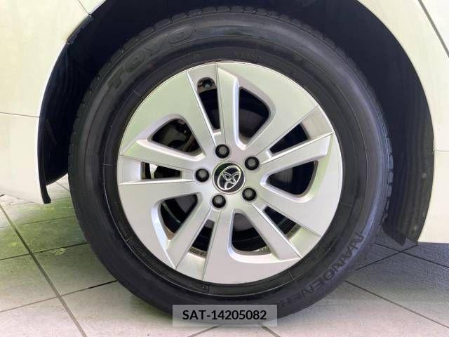 Toyota PRIUS 2017-10 282105-13