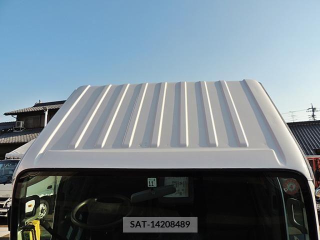 Isuzu ELF TRUCK 2018-11 206883-9
