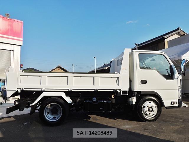 Isuzu ELF TRUCK 2018-11 206883-3
