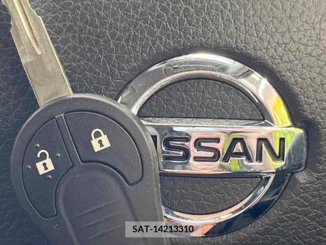 Nissan MARCH 2022-02 308121-4