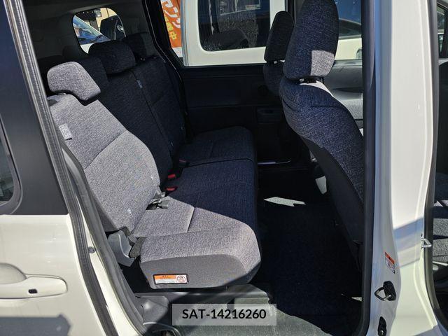 Toyota SIENTA 2022-01 394064-3