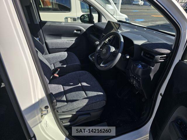 Toyota SIENTA 2022-01 394064-2