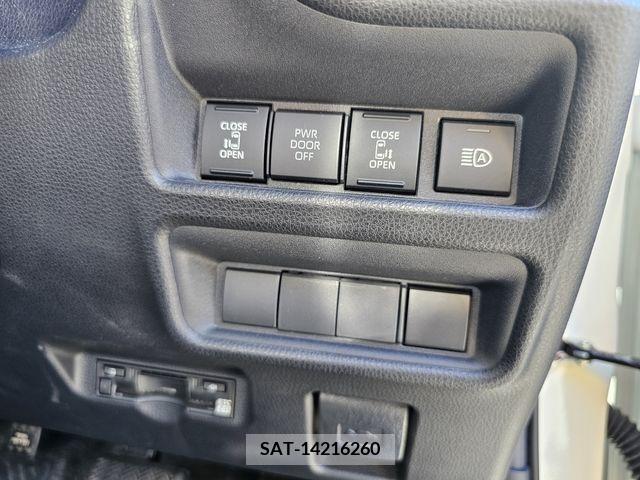 Toyota SIENTA 2022-01 394064-4