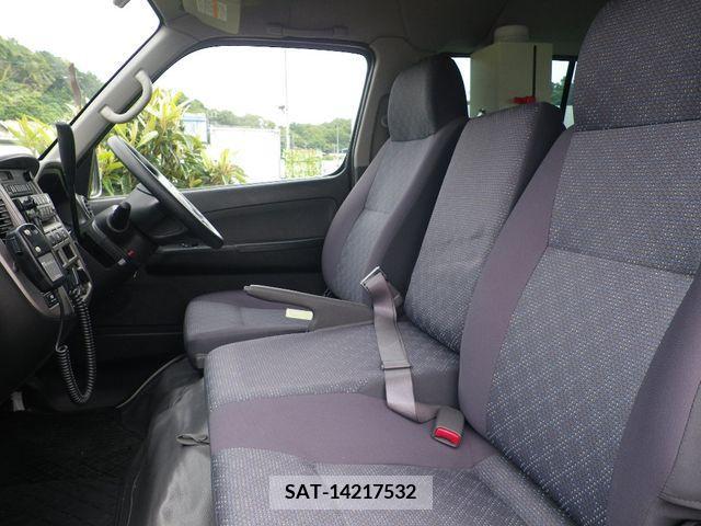 Nissan Caravan 2008-02 246955-4