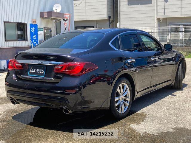Nissan FUGA 2015-02 353873-1