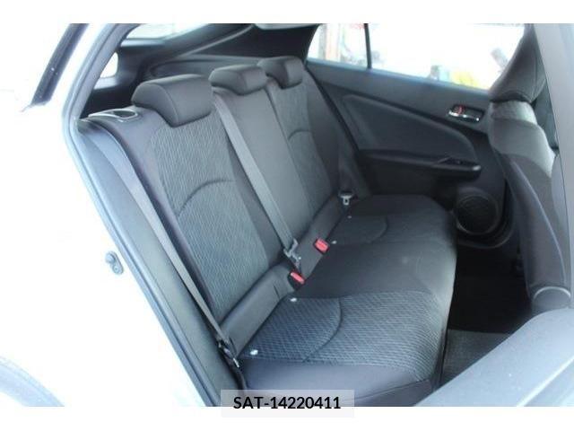Toyota PRIUS 2017-08 366674-14