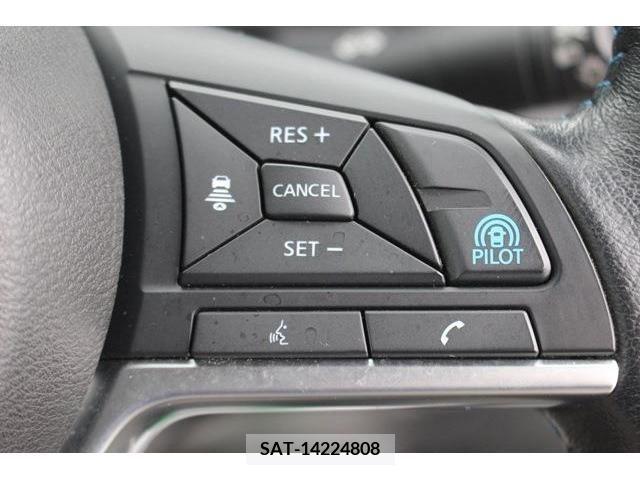 Nissan LEAF 2017-11 274714-16