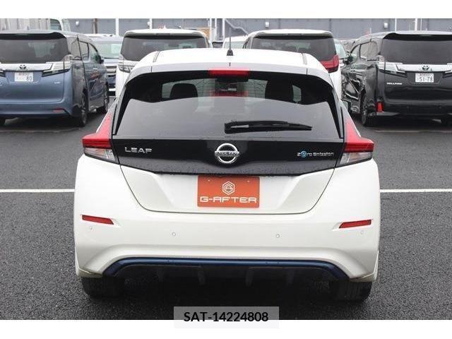 Nissan LEAF 2017-11 274714-6