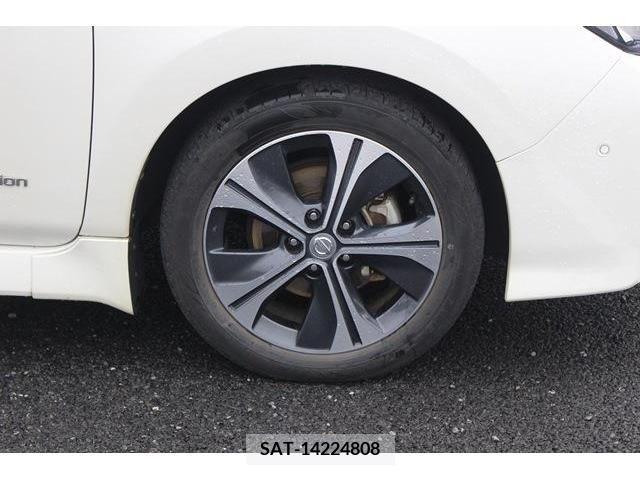 Nissan LEAF 2017-11 274714-8