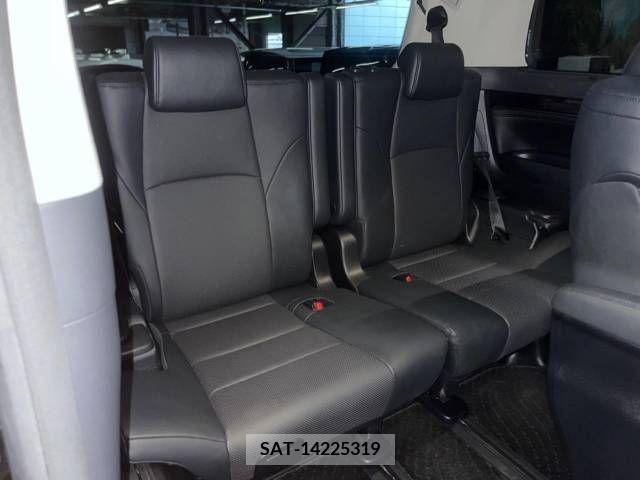 Toyota VELLFIRE 2018-01 240702-10