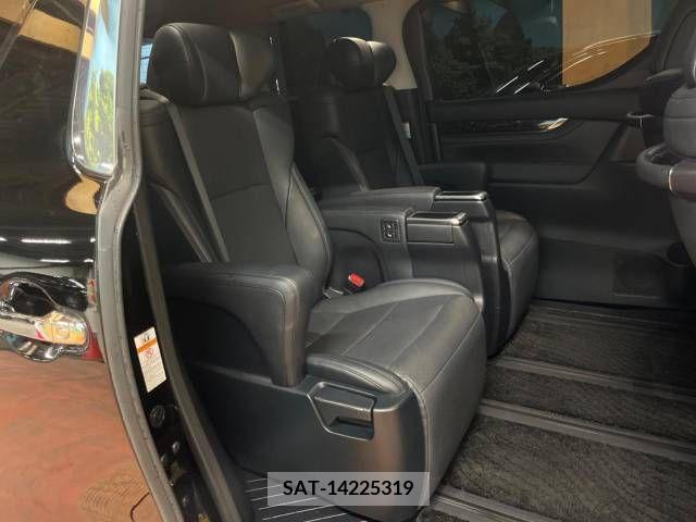 Toyota VELLFIRE 2018-01 240702-9