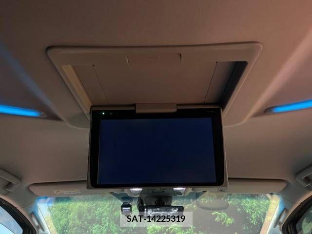 Toyota VELLFIRE 2018-01 240702-4