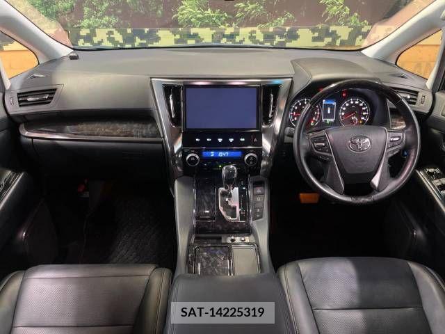 Toyota VELLFIRE 2018-01 240702-1