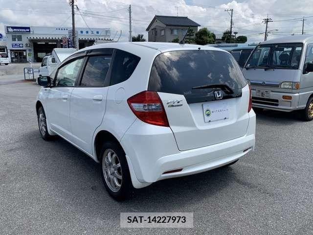 Honda FIT 2011-12 385881-5