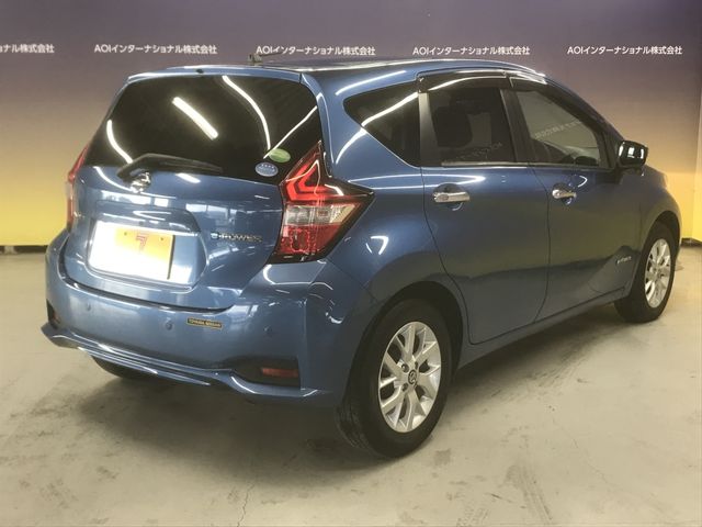 Nissan NOTE 2018-11 182905-2