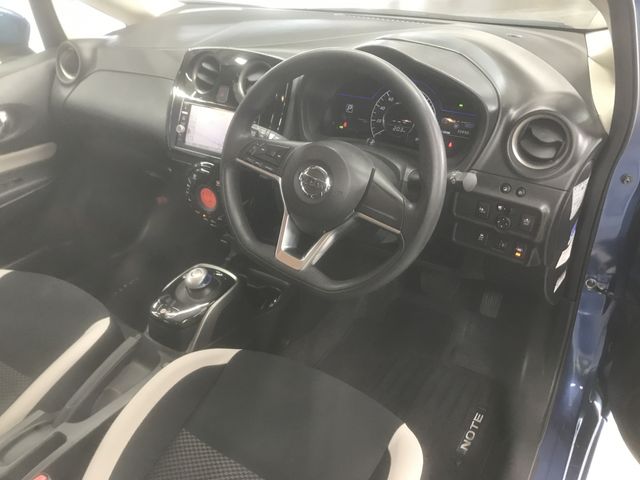 Nissan NOTE 2018-11 182905-1