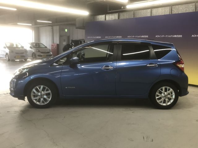 Nissan NOTE 2018-11 182905-12