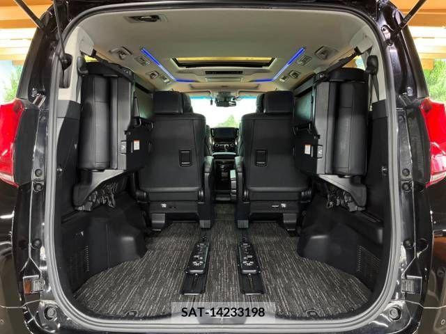 Toyota ALPHARD 2018-06 378717-14