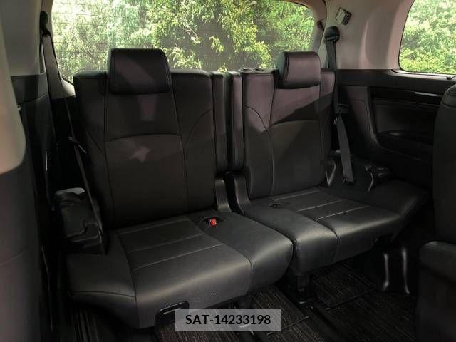 Toyota ALPHARD 2018-06 378717-13
