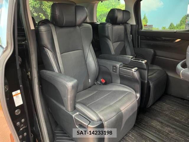 Toyota ALPHARD 2018-06 378717-12