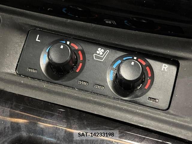 Toyota ALPHARD 2018-06 378717-10
