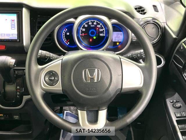 Honda N BOX CUSTOM 2017-06 325689-8