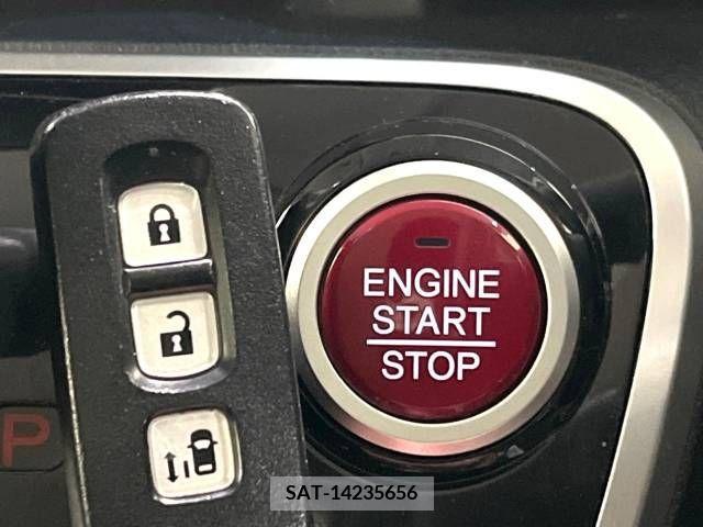 Honda N BOX CUSTOM 2017-06 325689-6