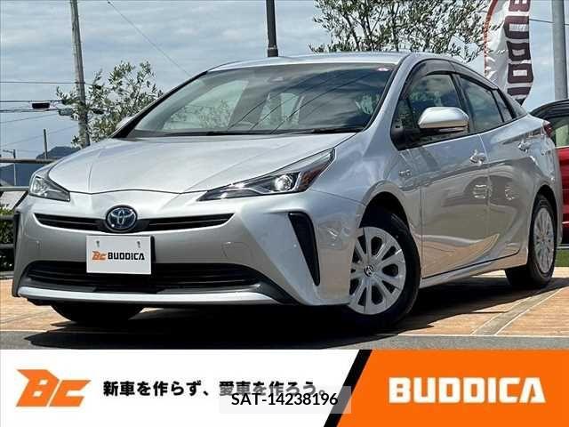 Toyota PRIUS 2019-04 330007-0