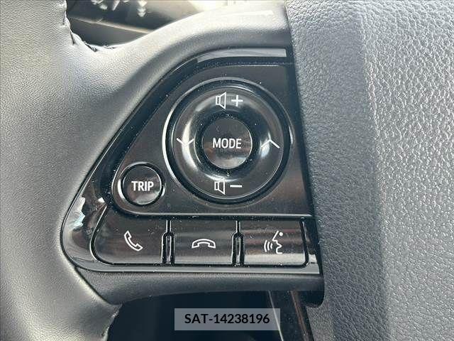 Toyota PRIUS 2019-04 330007-23