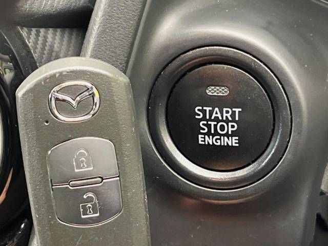 Mazda DEMIO 2018-10 4998-3