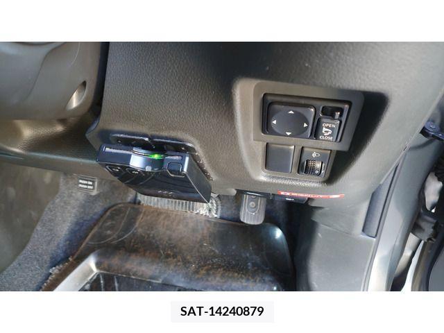 Nissan CUBE 2011-02 236847-7