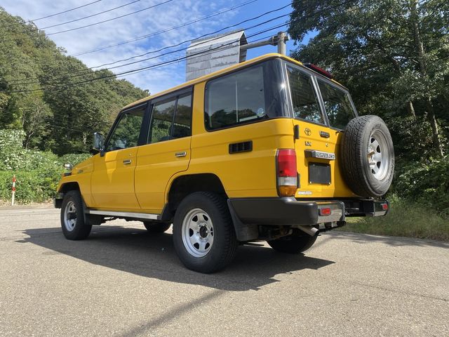 Toyota LAND CRUISER 2000-02 17332-12