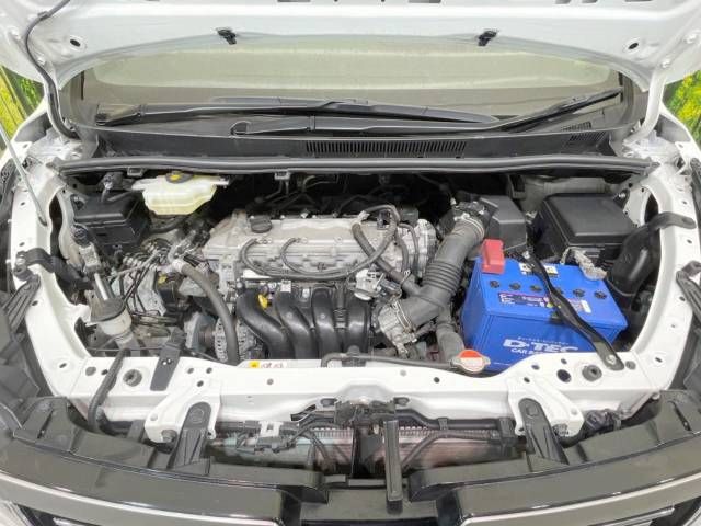 Toyota VOXY 2017-01 16717-19