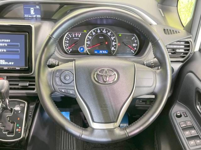 Toyota VOXY 2017-01 16717-12