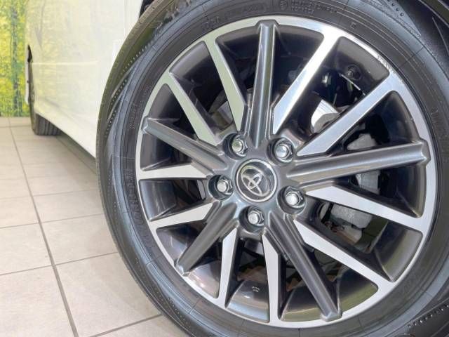 Toyota VOXY 2017-01 16717-14