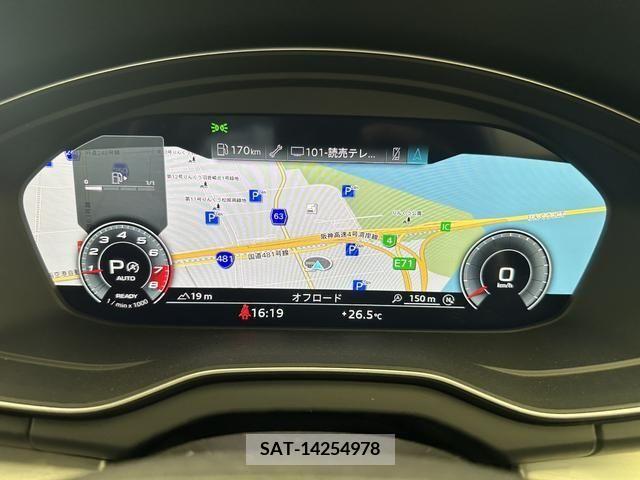 Audi Q5 2021-04 317982-8