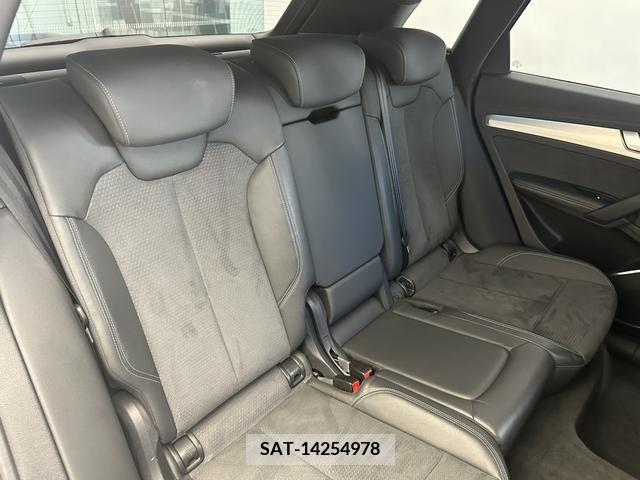 Audi Q5 2021-04 317982-14