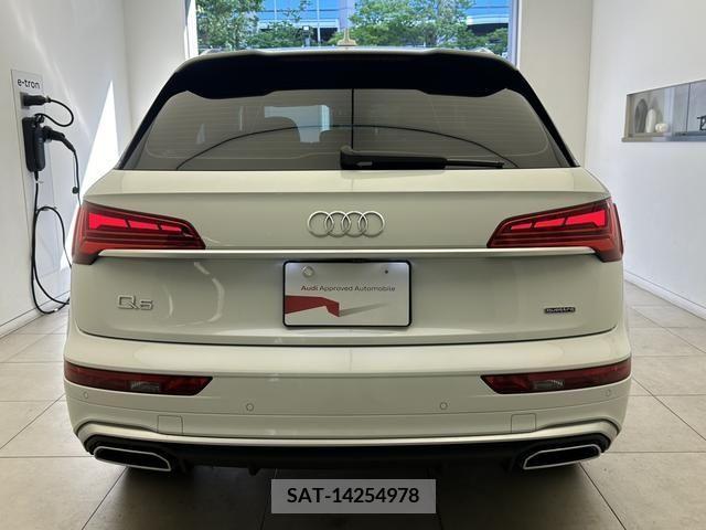 Audi Q5 2021-04 317982-3