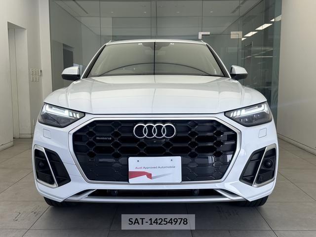 Audi Q5 2021-04 317982-2