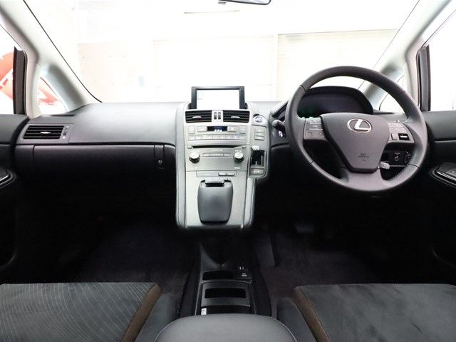 Lexus HS 2014-06 14139-2