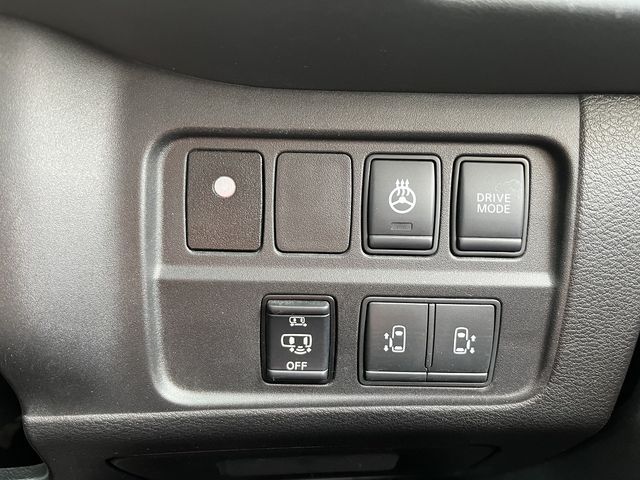 Nissan SERENA 2018-10 27791-13